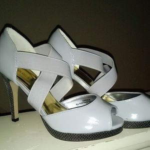 Shoedazzle heels
